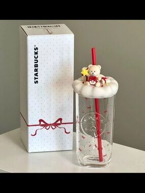Starbucks 2025 China Christmas Gift Cute Bear Triangle 16oz Glass Cup